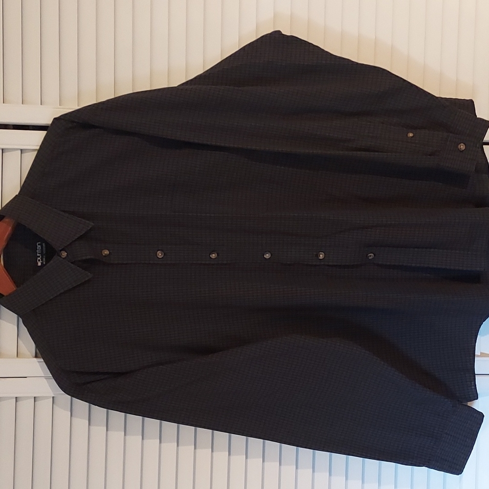 Men's dress shirt